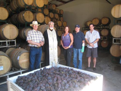 The first Lucas & Lewellen grape crush of 2013