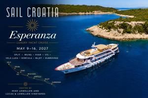The Esperanza yacht on the Adriatic sea from above
